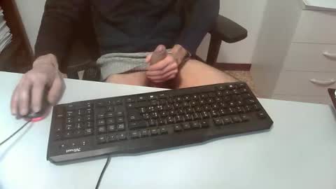 Topg84 online show from December 2025 04:46:02 PM