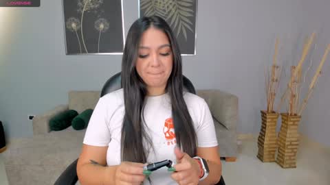 Tori Cross online show from January 2025 12:18:01 PM