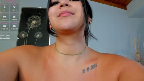 Tori Cross online show from January 2025 06:52:01 PM