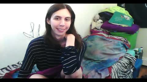 Luna online show from April 2026 04:46:01 AM