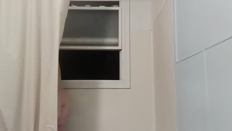 totallyawesome_65 online show from September 2025 09:32:02 AM