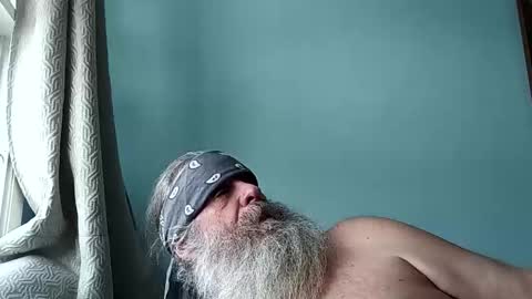 totallyawesome_65 online show from December 2025 03:39:02 PM