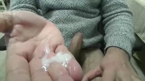 Snapshot of toumout222 chatting on February 2026 07:00:02 PM toumout222 online show from February 2026 07:00:02 PM