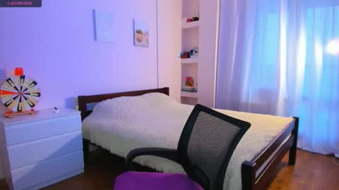 Ellina online show from December 2025 09:07:01 AM