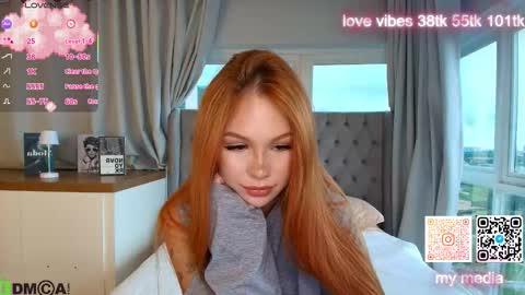 Snapshot of tracy_tay1or chatting on February 2026 07:06:02 PM Tracy GMT2 Mon 3 AM - 4 PM Tue 3 AM - 4 PM Wed 3 AM - 4 PM Thur 3 AM - 4 PM Fri 3 AM - 4 PM online show from February 2026 07:06:02 PM
