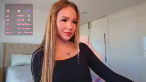 Snapshot of tracy_tay1or chatting on June 2026 01:21:02 PM Tracy GMT2 Mon 3 AM - 4 PM Tue 3 AM - 4 PM Wed 3 AM - 4 PM Thur 3 AM - 4 PM Fri 3 AM - 4 PM online show from June 2026 01:21:02 PM