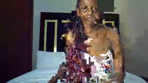 Snapshot of tracyvibes chatting on October 2025 06:25:02 PM Flavia online show from October 2025 06:25:02 PM