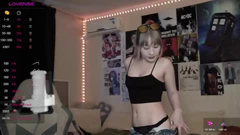 Ariana and Erik online show from February 2026 01:28:02 PM