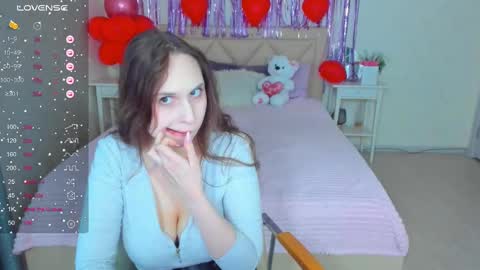 Kate online show from February 2025 11:28:02 AM