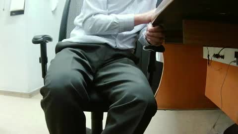 Snapshot of trannypantyhose25 chatting on January 2025 05:05:02 AM DANIELA online show from January 2025 05:05:02 AM