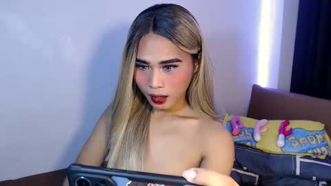 GEN LUXS online show from October 2025 08:43:02 PM