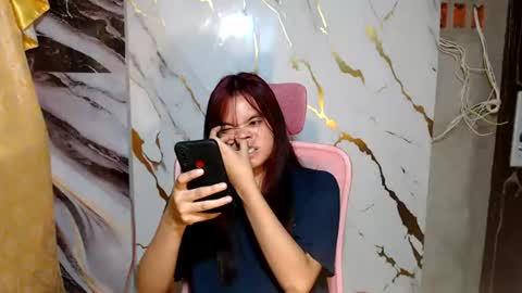 Snapshot of transpinay_kimxxx chatting on June 2026 04:31:01 AM transpinay_kimxxx online show from June 2026 04:31:01 AM