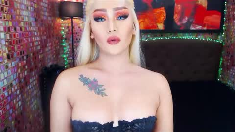 KYLIE BELLA  TS online show from February 2025 01:43:02 AM