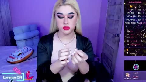 Snapshot of transsalawahan chatting on February 2025 12:03:01 AM BELLA online show from February 2025 12:03:01 AM