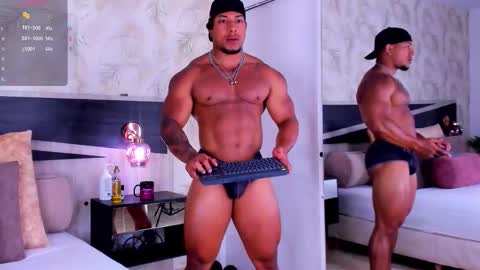 Travis online show from December 2025 01:51:02 PM