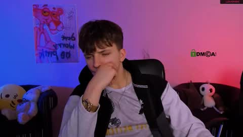 Travis online show from January 2026 08:00:02 PM