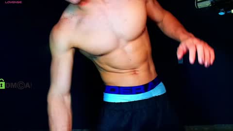 TRAVIS. online show from February 2025 10:08:02 PM