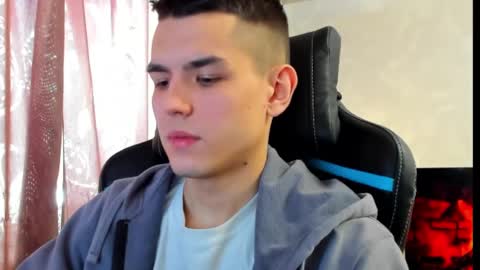 Snapshot of travisrivas chatting on February 2025 12:21:01 PM travisrivas online show from February 2025 12:21:01 PM