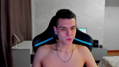 Snapshot of travisrivas chatting on March 2025 05:34:02 PM travisrivas online show from March 2025 05:34:02 PM