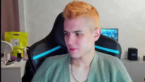 Snapshot of travisrivas chatting on March 2025 07:49:02 PM travisrivas online show from March 2025 07:49:02 PM