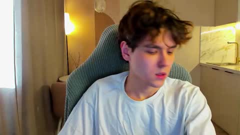 Snapshot of travisrivas chatting on October 2025 06:32:02 AM travisrivas online show from October 2025 06:32:02 AM