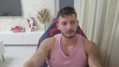 Snapshot of travissholden chatting on December 2024 05:27:01 AM TRAVISS HOLDEN online show from December 2024 05:27:01 AM