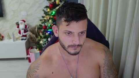 Snapshot of travissholden chatting on December 2024 05:03:01 AM TRAVISS HOLDEN online show from December 2024 05:03:01 AM