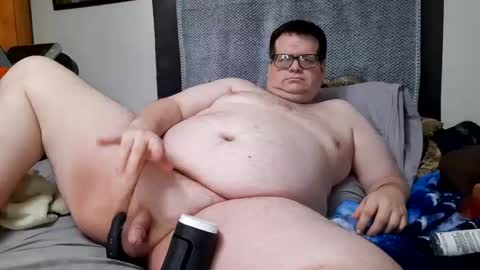 Snapshot of treatbobnice chatting on February 2026 03:41:02 PM Treat Bob Nice online show from February 2026 03:41:02 PM