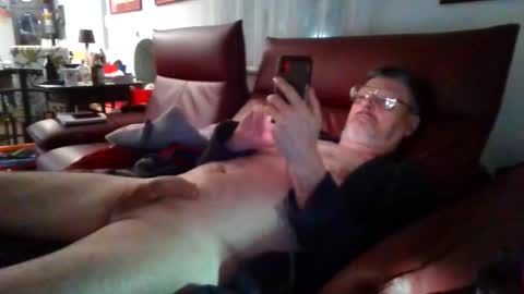 trebgeis1 online show from February 2026 05:17:01 AM