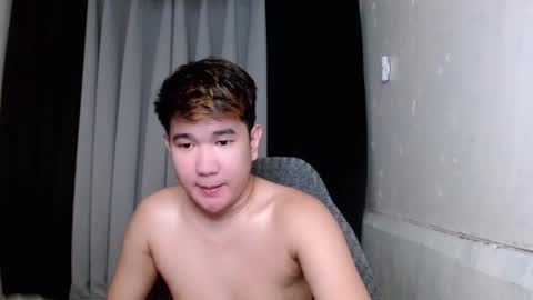 Snapshot of trebz_01 chatting on May 2026 06:42:02 AM trebz_01 online show from May 2026 06:42:02 AM