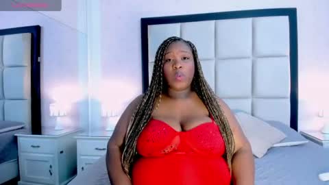 Snapshot of treisyvixen chatting on June 2026 03:22:02 AM Treisy Vixen big ass online show from June 2026 03:22:02 AM