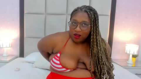 Snapshot of treisyvixen chatting on July 2026 03:23:02 AM Treisy Vixen big ass online show from July 2026 03:23:02 AM