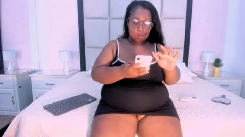 Snapshot of treisyvixen chatting on July 2026 03:20:02 AM Treisy Vixen big ass online show from July 2026 03:20:02 AM