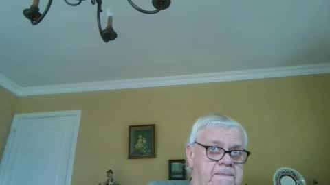 Snapshot of trekbeestje1 chatting on March 2026 09:04:02 AM trekbeestje online show from March 2026 09:04:02 AM