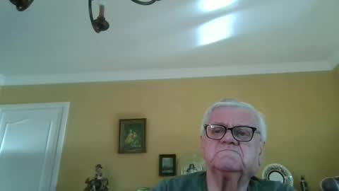 Snapshot of trekbeestje1 chatting on March 2026 07:30:02 AM trekbeestje online show from March 2026 07:30:02 AM
