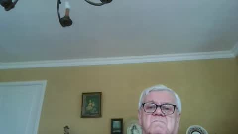 Snapshot of trekbeestje1 chatting on March 2026 12:50:02 PM trekbeestje online show from March 2026 12:50:02 PM
