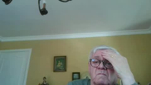 Snapshot of trekbeestje1 chatting on April 2026 08:32:01 AM trekbeestje online show from April 2026 08:32:01 AM