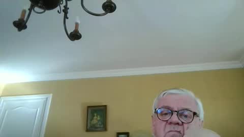 Snapshot of trekbeestje1 chatting on April 2026 07:40:01 AM trekbeestje online show from April 2026 07:40:01 AM
