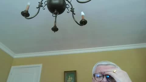 Snapshot of trekbeestje1 chatting on May 2026 12:55:01 PM trekbeestje online show from May 2026 12:55:01 PM