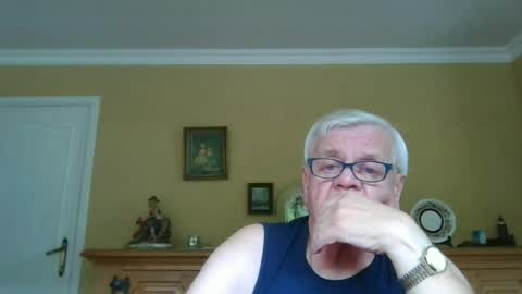 Snapshot of trekbeestje1 chatting on July 2026 07:36:02 AM trekbeestje online show from July 2026 07:36:02 AM
