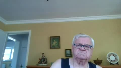 Snapshot of trekbeestje1 chatting on July 2026 06:18:01 AM trekbeestje online show from July 2026 06:18:01 AM
