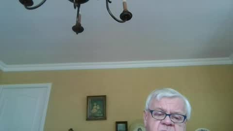 Snapshot of trekbeestje1 chatting on July 2026 07:28:02 AM trekbeestje online show from July 2026 07:28:02 AM