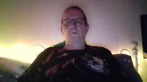 Snapshot of trev8331 chatting on November 2025 06:59:02 AM Fe-fi-fo-fum online show from November 2025 06:59:02 AM