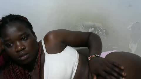 Snapshot of triceeyy chatting on November 2025 09:33:01 AM Tracy online show from November 2025 09:33:01 AM