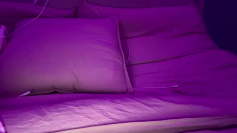 Snapshot of tricie_flor05 chatting on November 2025 10:57:02 PM tricie_flor05 online show from November 2025 10:57:02 PM