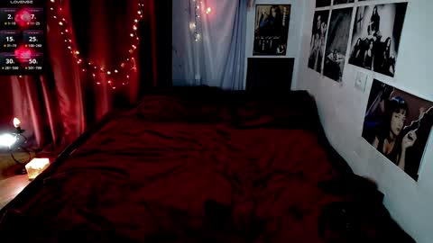 Snapshot of tricky_vicky666 chatting on January 2025 02:19:01 AM Vicky online show from January 2025 02:19:01 AM