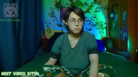 Snapshot of trickykitsune chatting on April 2026 05:41:01 PM trickykitsune online show from April 2026 05:41:01 PM