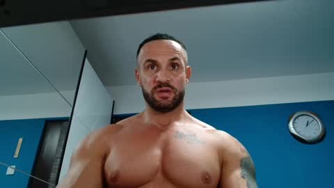 Snapshot of tridentmuscles chatting on December 2024 11:06:02 PM tridentmuscles online show from December 2024 11:06:02 PM