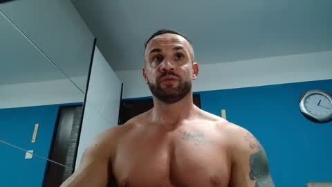 Snapshot of tridentmuscles chatting on December 2024 11:17:01 PM tridentmuscles online show from December 2024 11:17:01 PM