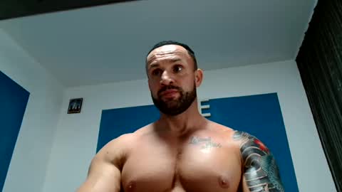 Snapshot of tridentmuscles chatting on January 2025 10:02:01 PM tridentmuscles online show from January 2025 10:02:01 PM
